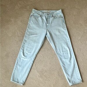 Levi’s Premium size 28 wedgie Jean in light blue
